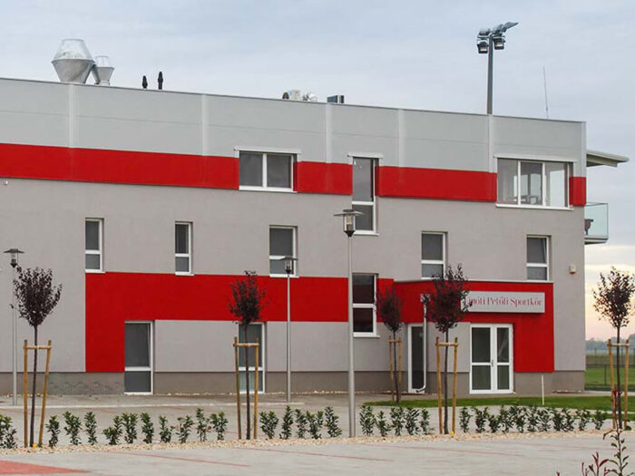 Lipóti Futballcentrum Sportcsarnok kívülről